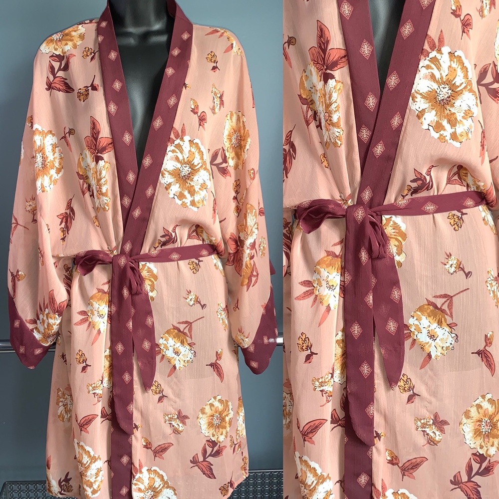 SALE*** Floral Kimono